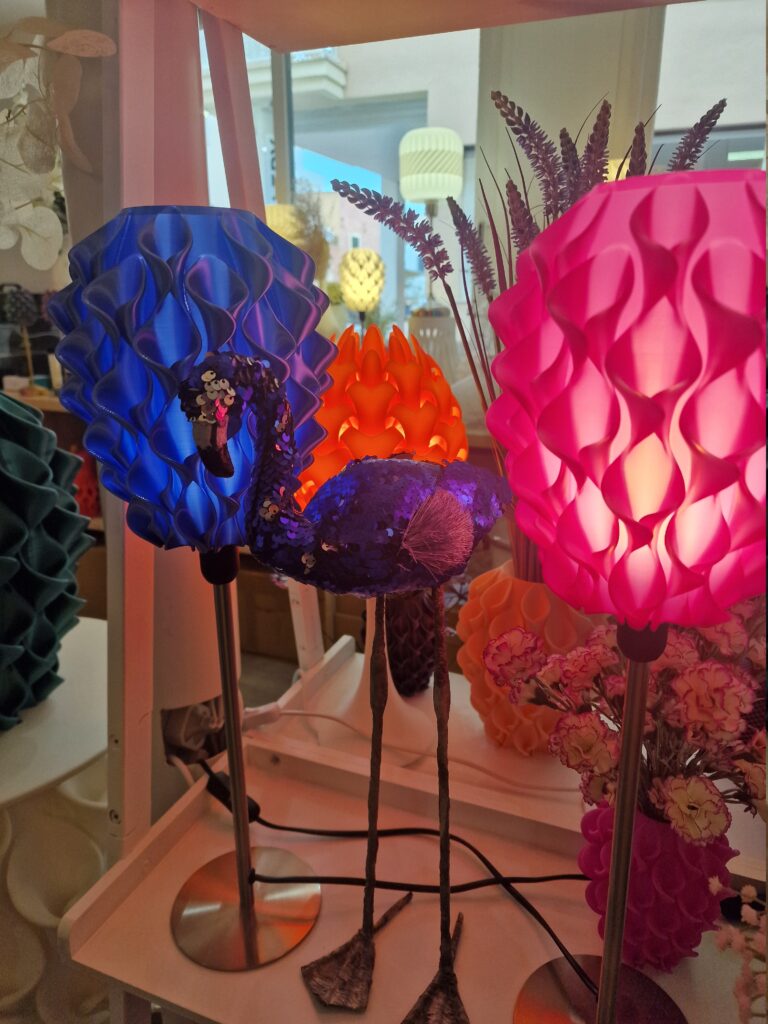 Lighting Mallorca: What’s Hot in Fixtures, Chandeliers & Lamps This Season